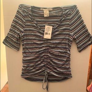 NWT 3/4 sleeve front rouching striped top.